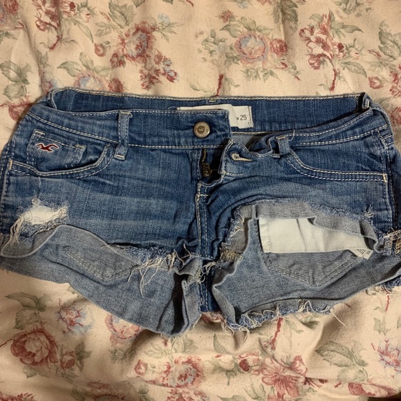 Hollister Pants - Hollister Jean shorts